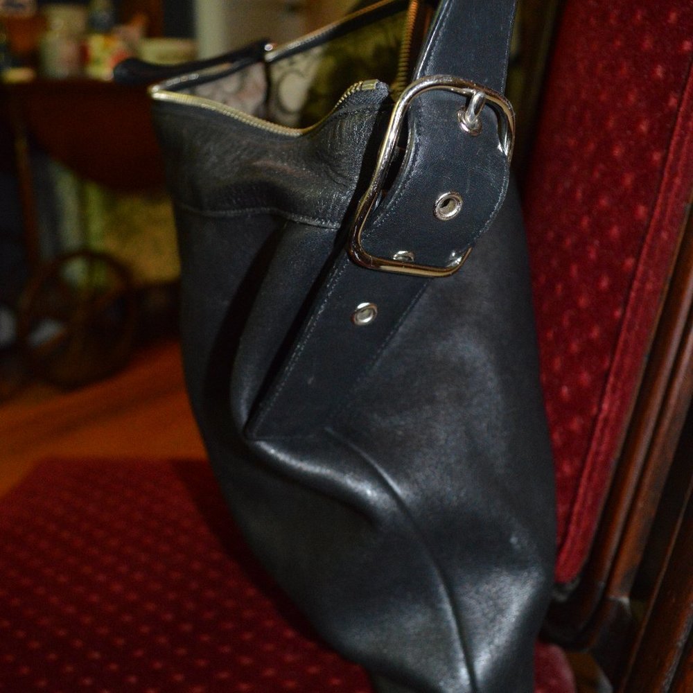 Authentic Coach Crossover/Messenger Bag - image 4